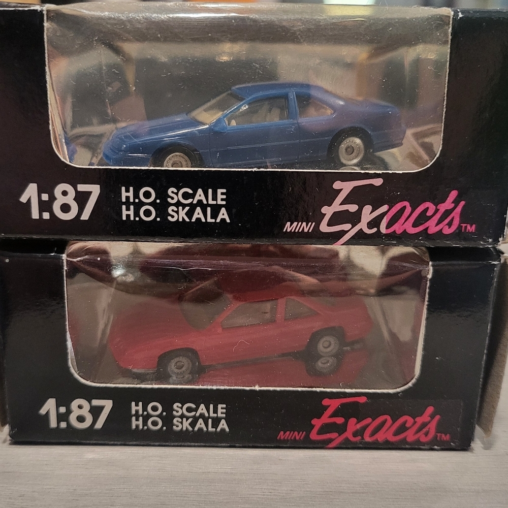 Pair Of Monogram Mini Exacts HO Scale Sports Cars